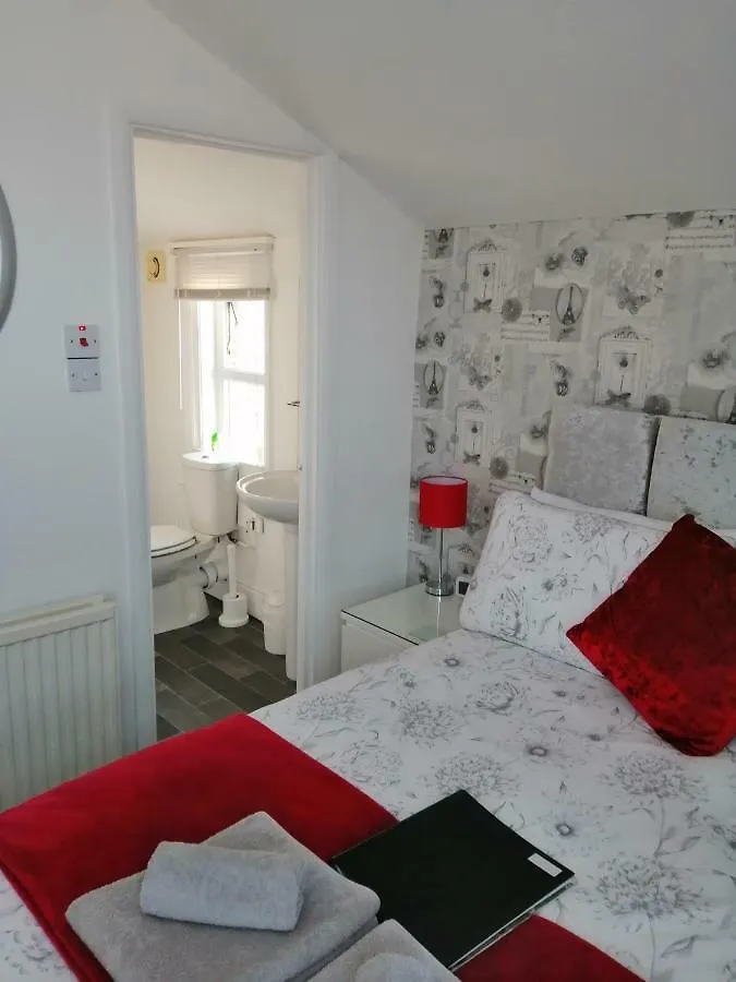 Hermosa Guesthouse 3*, Scarborough
