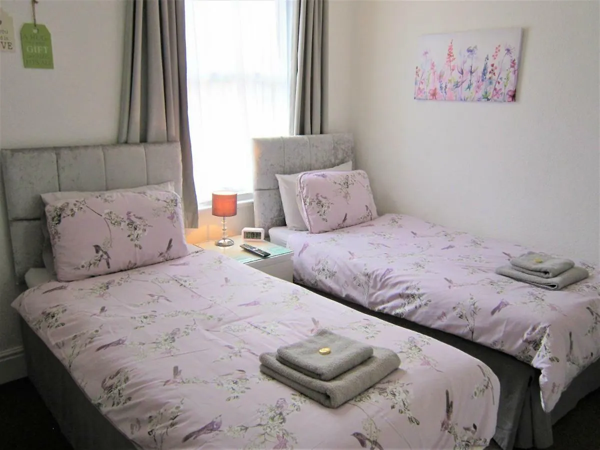 Hermosa Guesthouse Guest house Scarborough